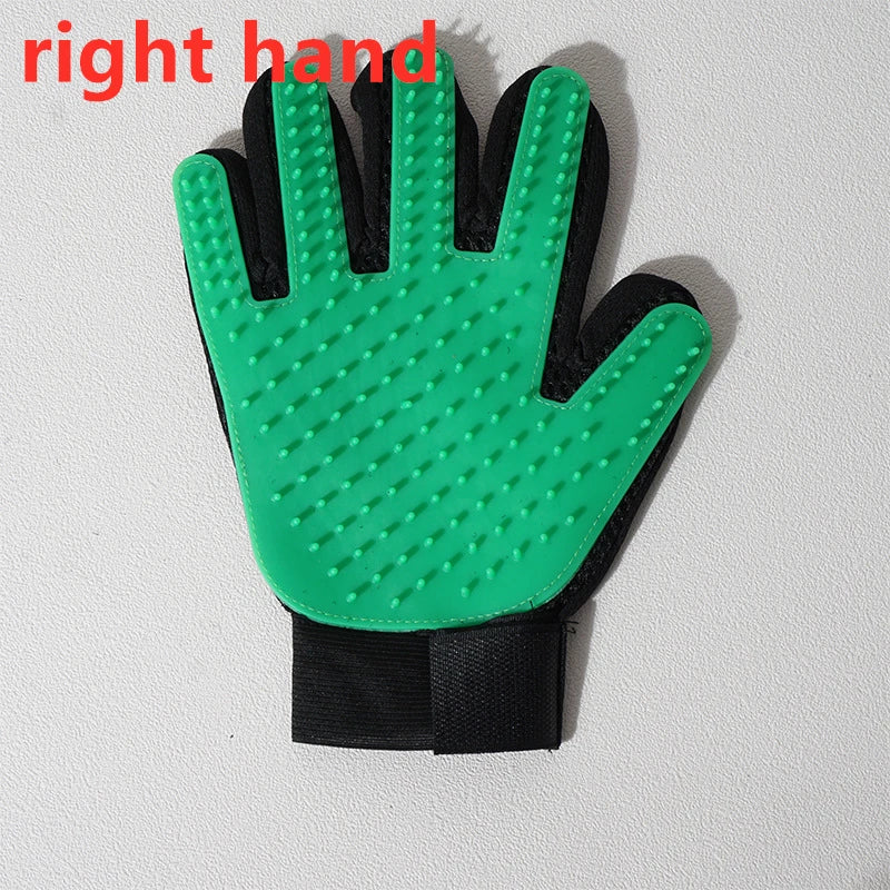 Pet Grooming Glove – Deshedding & Bath Brush for Cats and Dogs – Soft Silicone & Adjustable Fit
