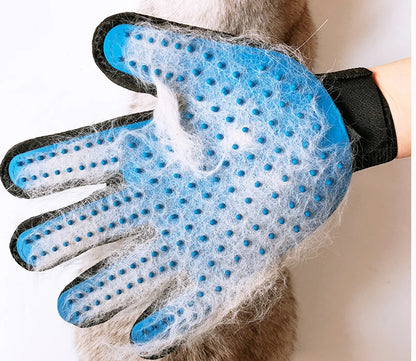 Pet Grooming Glove – Deshedding & Bath Brush for Cats and Dogs – Soft Silicone & Adjustable Fit