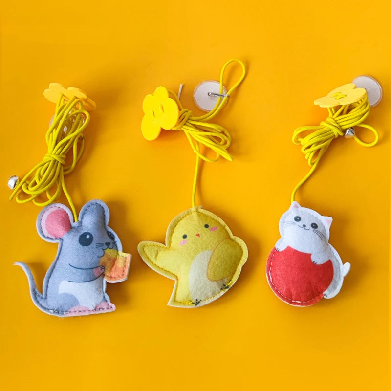 Interactive Hanging Cat Toy – Feather & Bell Teaser on Elastic Rope – 1.8m Adjustable Length