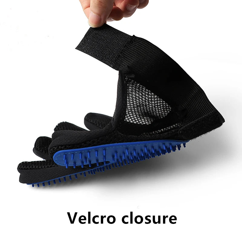 Pet Grooming Glove – Deshedding & Bath Brush for Cats and Dogs – Soft Silicone & Adjustable Fit