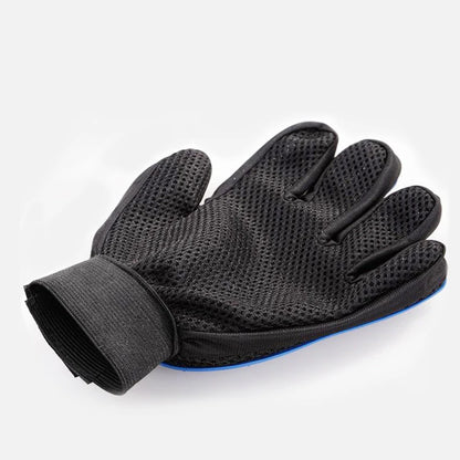 Pet Grooming Glove – Deshedding & Bath Brush for Cats and Dogs – Soft Silicone & Adjustable Fit