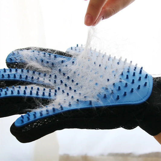 Pet Grooming Glove – Deshedding & Bath Brush for Cats and Dogs – Soft Silicone & Adjustable Fit